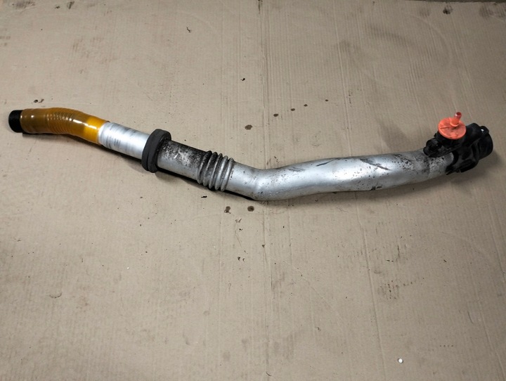 фото №1, Porsche boxster 986 труба заливная горловина топлива 99620104300