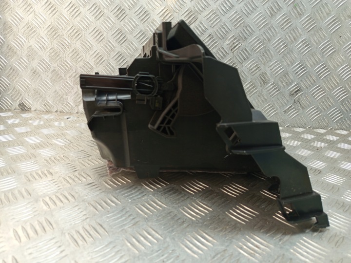 фото №13, Bmw (oem) 7937981 1' f40 бардачок панели консоли пассажира