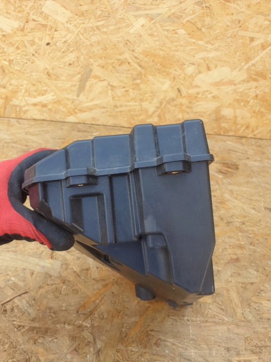 фото №1, Dacia jogger корпус запобіжників корпус 243128516r