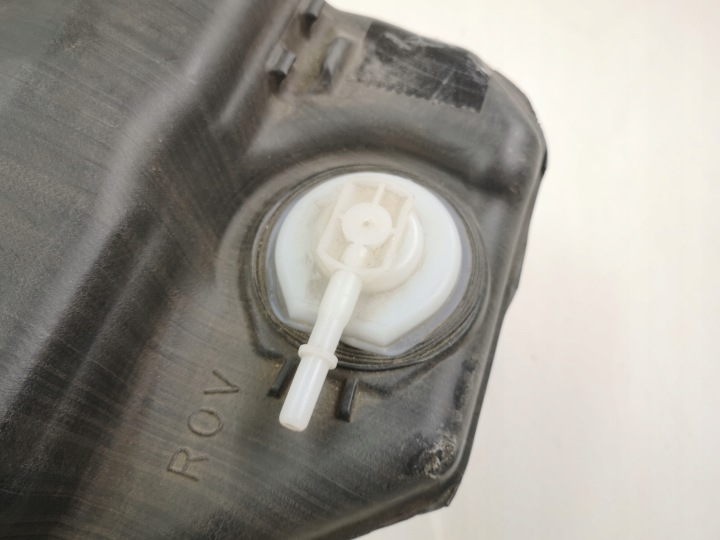 фото №8, Бак топлива 67l jeep wrangler 3.8 2007-2010 / 04721288af