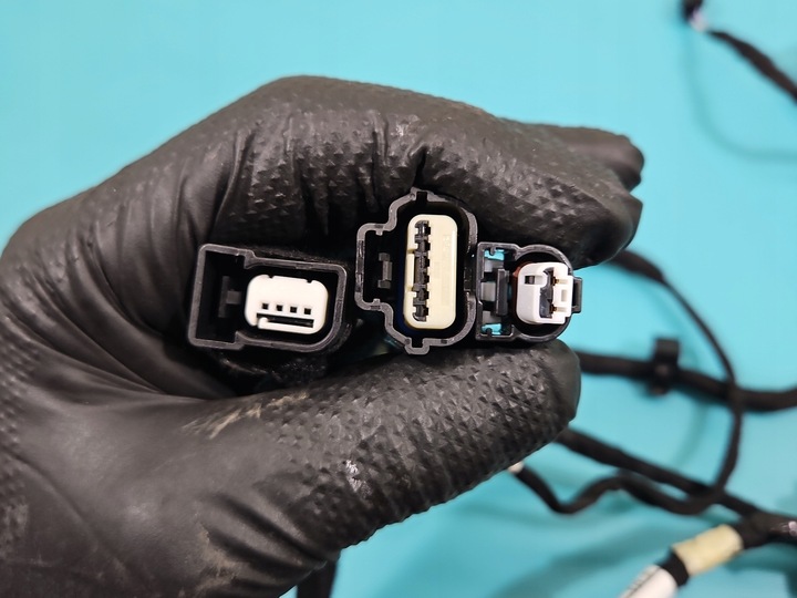 фото №9, Установка жгут дверь перед правых ford puma ii 19- p1tt-14630