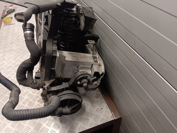 фото №15, Audi a4 s4 b8 8k 8k0807113d радіатор води