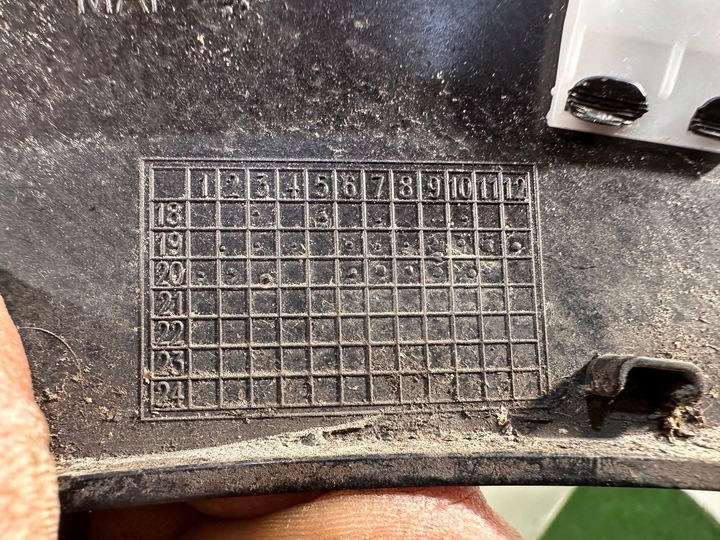 фото №13, Peugeot 208 ii планка na крыло правый перед передняя правая 9823301080