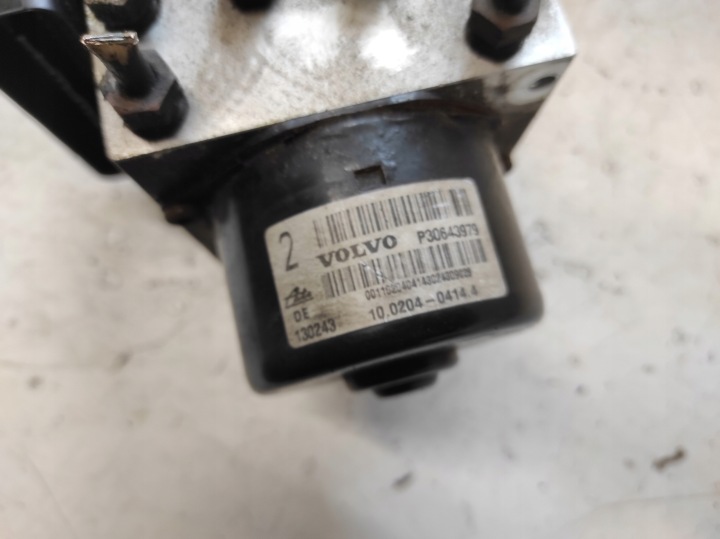 фото №6, Volvo xc90 i 1 02- 2.9 t6 блок керування abs 30643982 p30643979