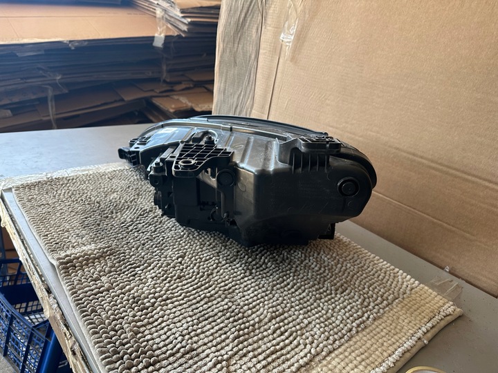 фото №7, Byd ущільнювач лампа передня права оригінальна