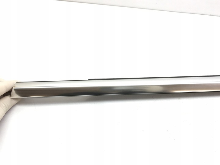 фото №2, Mercedes glb x247 хром планка na двері накладка лівий зад a2477351700