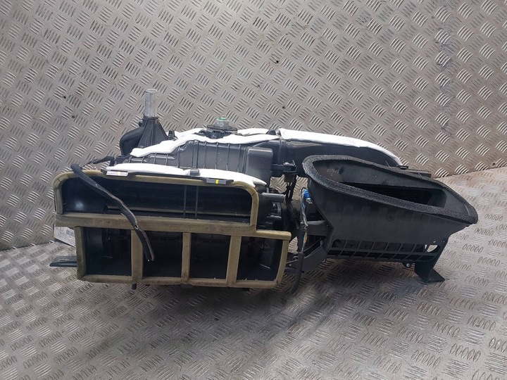 фото №7, Корпус нагревателя + воздуходувка kia ceed iii eu eb1d1nxjaa 97200-j7050