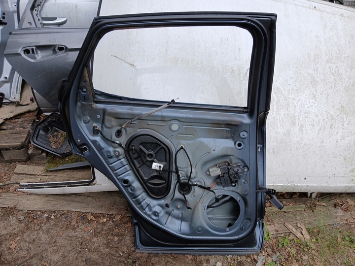 фото №7, Двері ліві зад задні cupra formentor