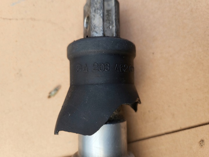 фото №7, Крестовина шарнир колонки рулевого mercedes c-kl w203 2104620748 oem номер eu