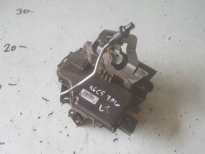 фото №1, Audi a6 c5 рестайлінг 01-05r замок двері лівий зад 7 pin