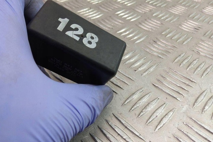 фото №9, Реле vw sharan 7n1, 7n2 7m0941597 1.9l дизель 110kw 2004