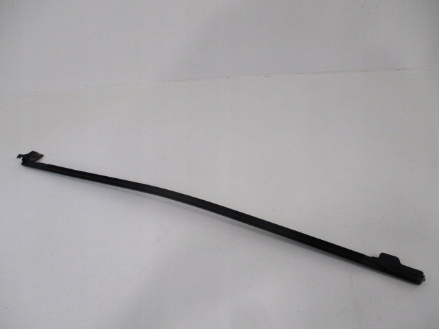 фото №9, Citroen c5 iii x7 прокладка зовнішня двері ліва задня 931178