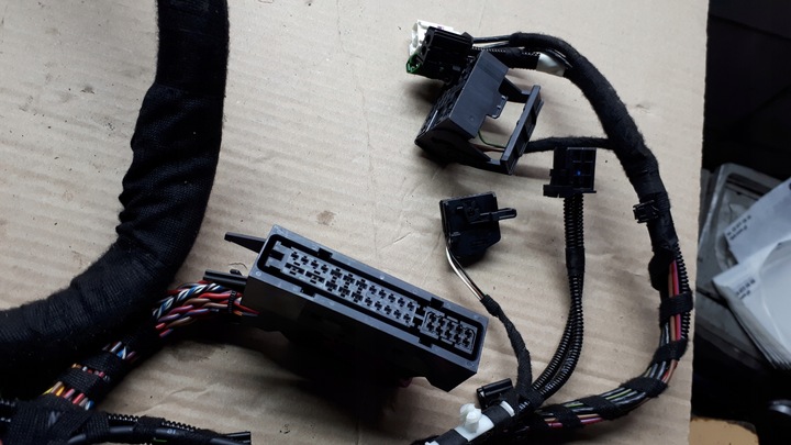 фото №7, S4 b8 рестайлинг a4 штекер усилителя bang 3g+ a5 q5