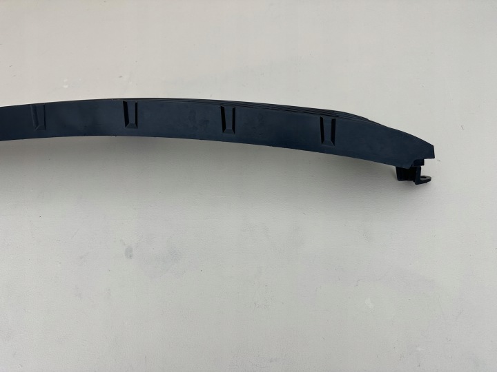 фото №9, Toyota auris ii 2 рестайлінг 15-18r решітка середня бампера перед 53112-02670