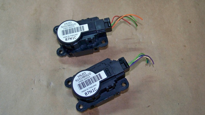 фото №1, Renault scenic ii 2 08r моторчик нагревателя
