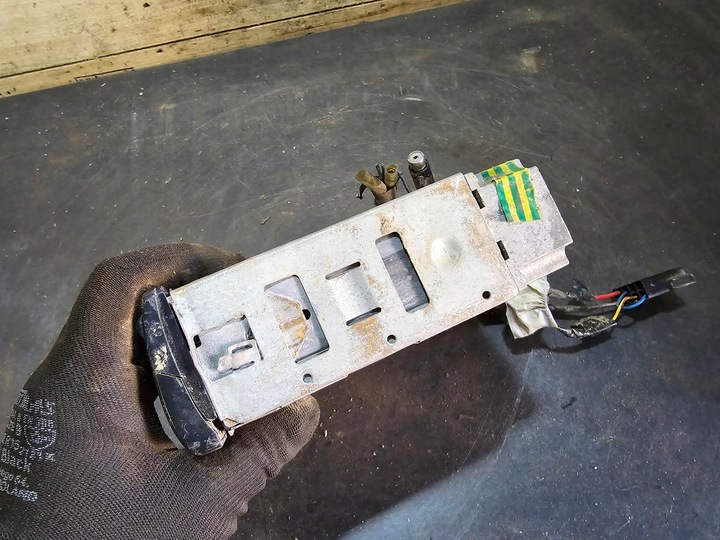 фото №10, Stare zabytkowe радио автомобильные panasonic alphatuner g29 разъём оригинал