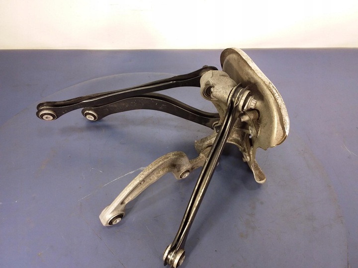 фото №4, Audi a4 b9 поворотный кулак зад правая ступица 8w0505432s