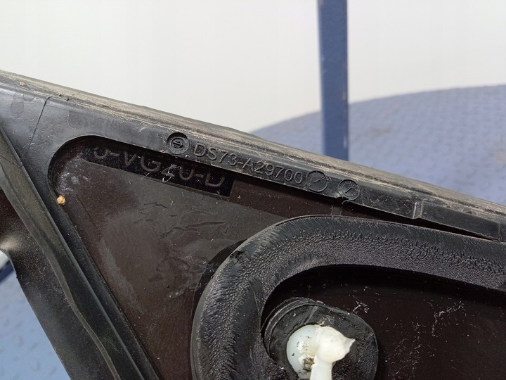 фото №8, Mondeo mk5 liftback скло кузовна зад права 18