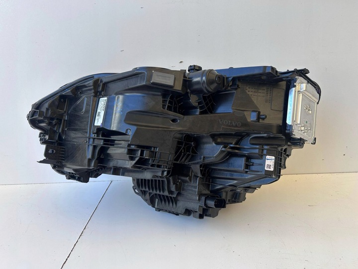 фото №7, Volvo ex90 ex-90 лампа правая перед 32450063 оригинал