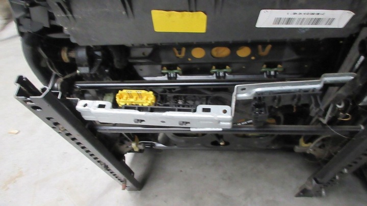 фото №12, Mercedes w211 сидіння оббивка сидіння диван нагрівання підігрів