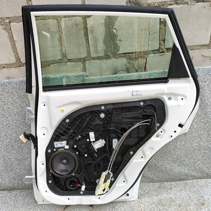 фото №8, Kia niro i дверь правые задние правые зад 19r четкий белый ud