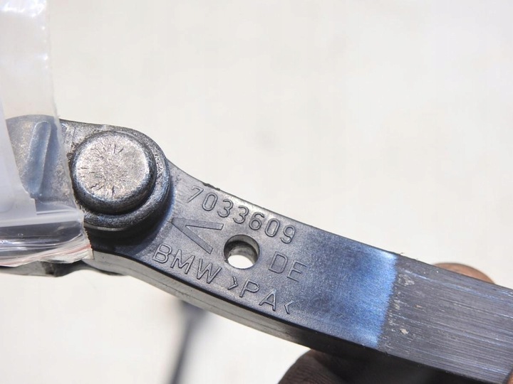 фото №6, Ограничитель дверь перед bmw e61 7033609