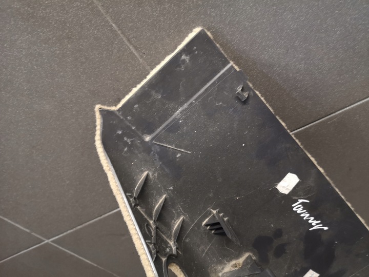 фото №8, Защита корпус сиденья правая vw touareg 7l0881328