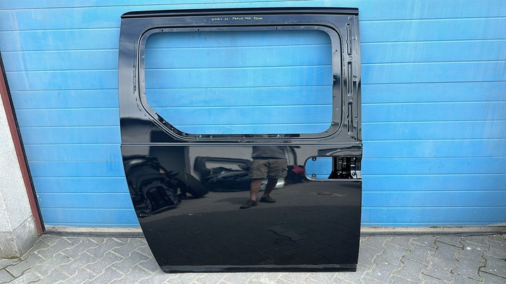 фото №1, Hyundai staria 2022- двері перед передні праві przesuwane