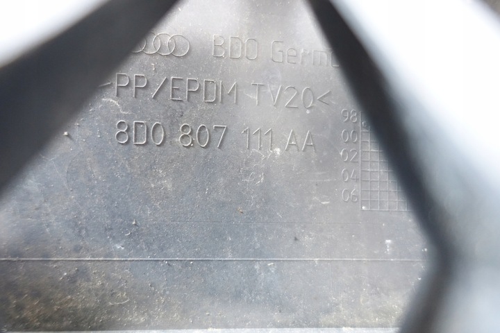 фото №12, Бампер перед переднє audi a4 b5 8d 8d0807111a