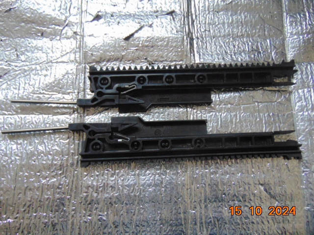 фото №6, Bmw e31 840i 850i направляющая шторки сдвижной крыша люк