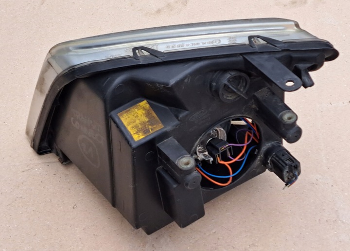 фото №3, Transit connect фара правые 2t14-13006-ae 21