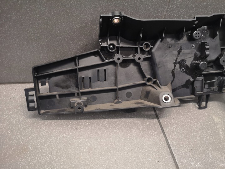 фото №5, Кріплення колодок датчиків bmw 7 f01 3.0d 7806494