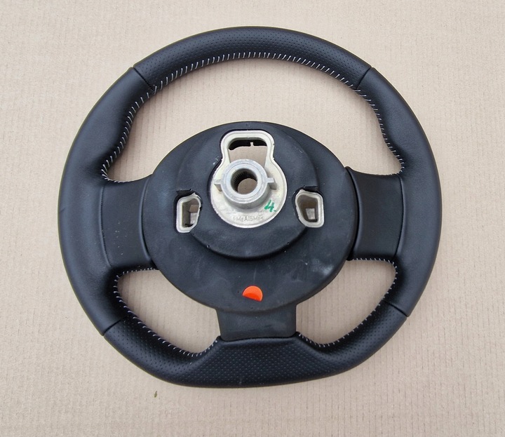 фото №7, Renault twingo iii руль