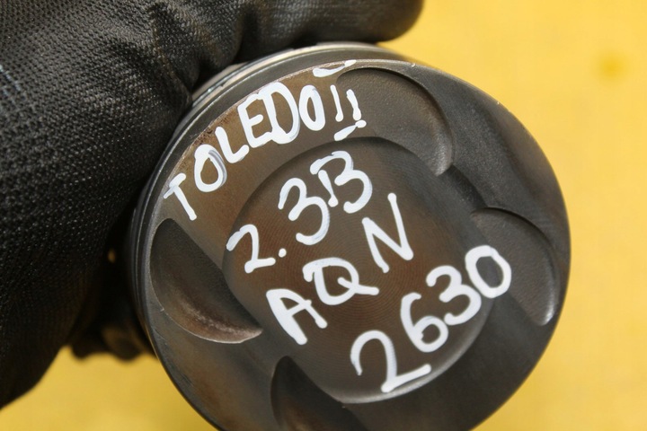 фото №11, Поршень шатун шату́н toledo ii 2.3 b 021e 81l53 aqn