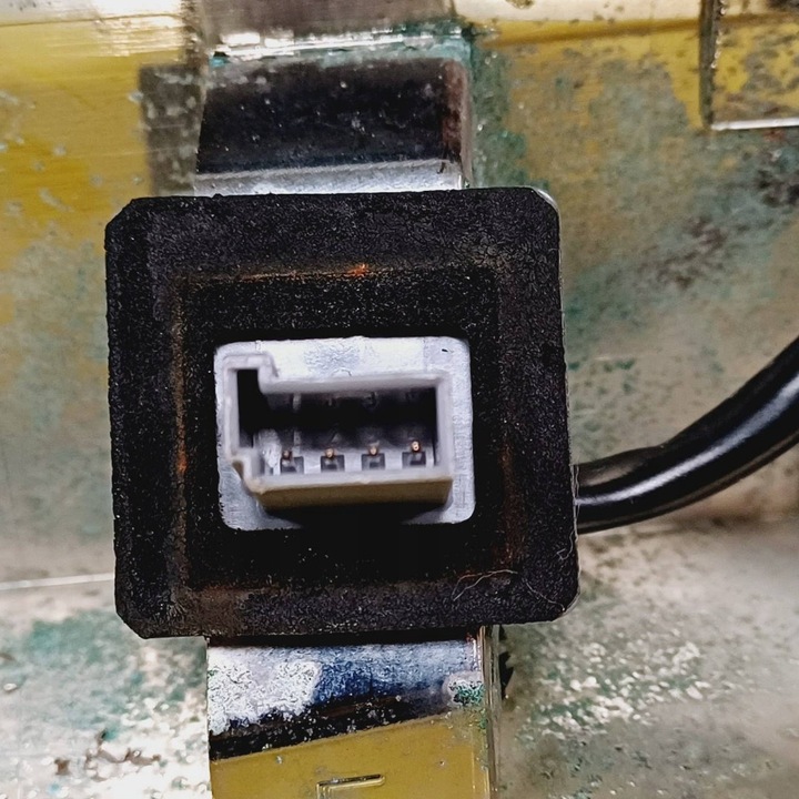 фото №16, Накладка кришки багажника opel zafira b 13137862 nr349