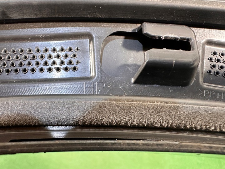 фото №14, Audi q3 ii 83a планка na крило праві зад задня права 83a853818b