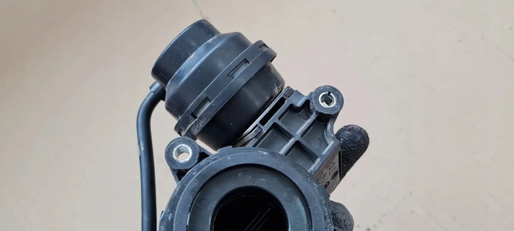 фото №6, S6 c7 4g рестайлінг клапан води 4.0 tfsi 079121678k s7 4g a8