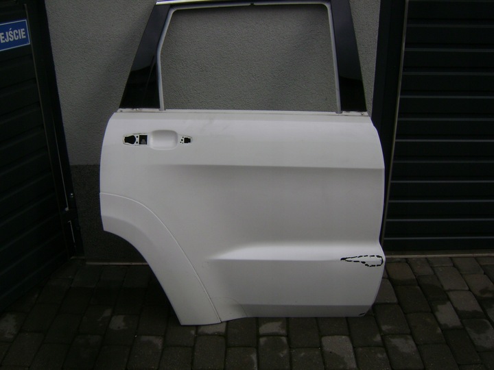 фото №1, Jeep grand cherokee wk2 рестайлинг дверь правые зад задние