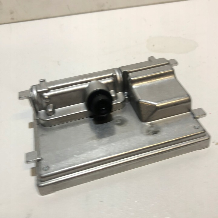 фото №1, Renault trafic iii iv 2024 камера радар датчик стекло передняя 284629019r