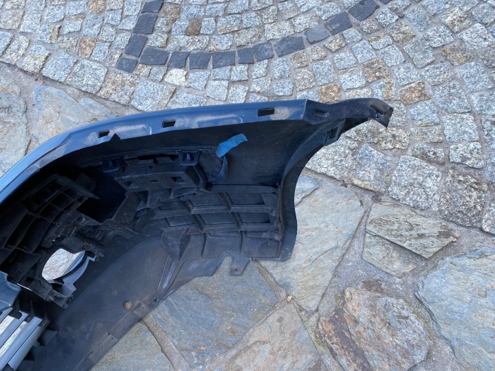 фото №13, Renault megane ii 2 рестайлинг бампер решётка перед 8200484322 оригинал