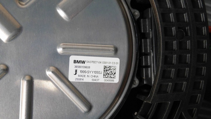 фото №12, Комплект радиатор электрик оригинал bmw bmw ix2 u10 ix1 u11 9846882 идеальные