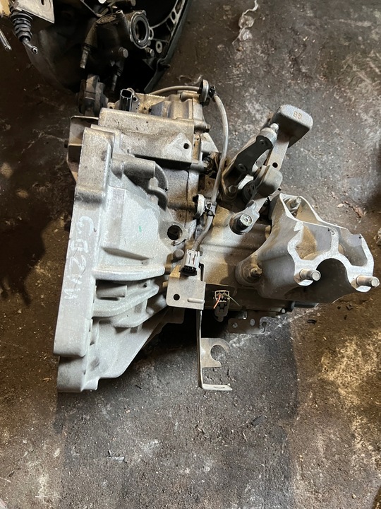 фото №1, Mazda 2 1.3 коробка передач коробки передач