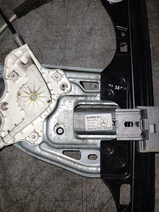 фото №6, Механизм стёкла правые перед mercedes w203 c класс