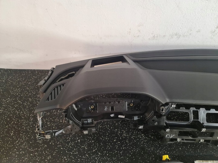 фото №3, Консоль audi q5 80a hud ремені подушка