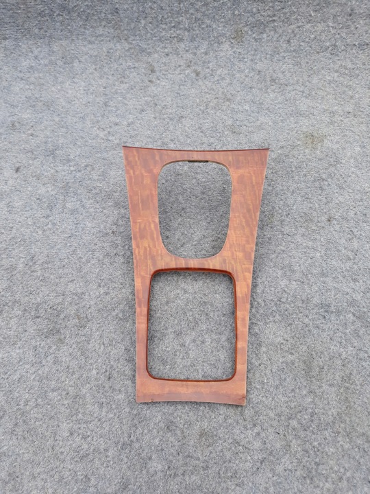 фото №1, Панель рамка дерево mercedes w203 c-klasa