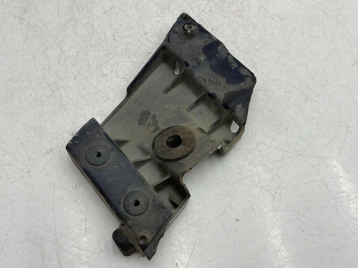 фото №1, Audi a8 s8 d3 4e 2005 тримач / кріплення крила передньої