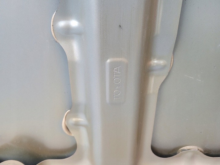 фото №14, Toyota land cruiser 200 2007-2015 07-15 капот кришка двигуна