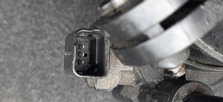 фото №6, Корпус фильтра топлива 2.0d jaguar xe hj32-9b072-ab