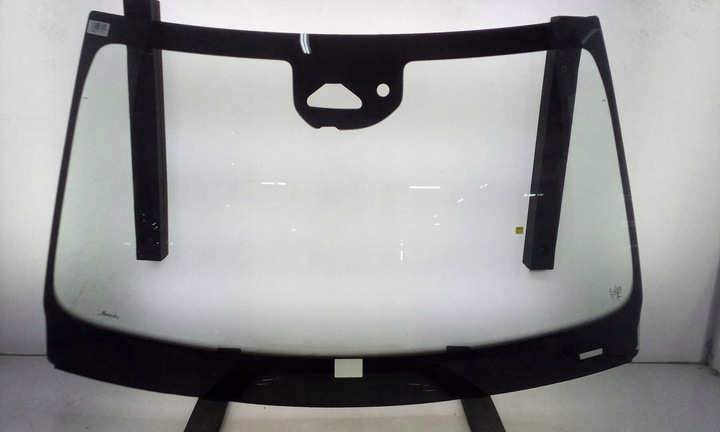 фото №1, Стекло лобовое передняя mercedes c-klasa 2021- камера датчик hud оригинальная