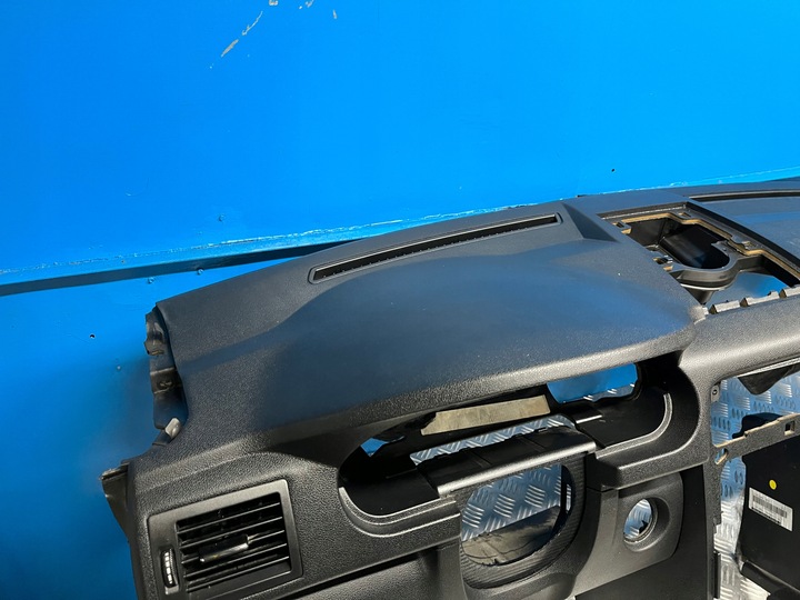 фото №7, Mercedes w245 панель pulpit капот подушка безопасности ремни